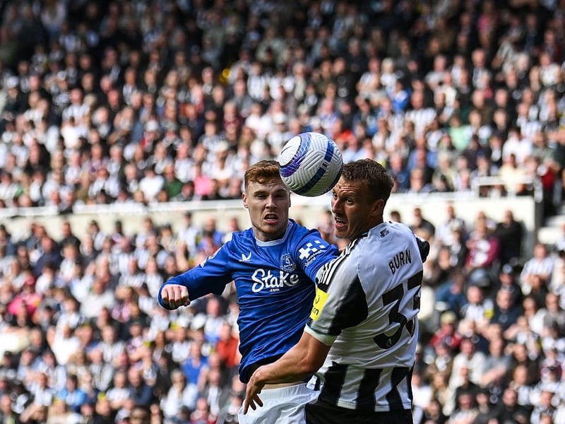 Strong in the first-half but looked totally unsettled in the second-half after starting it at left-back.