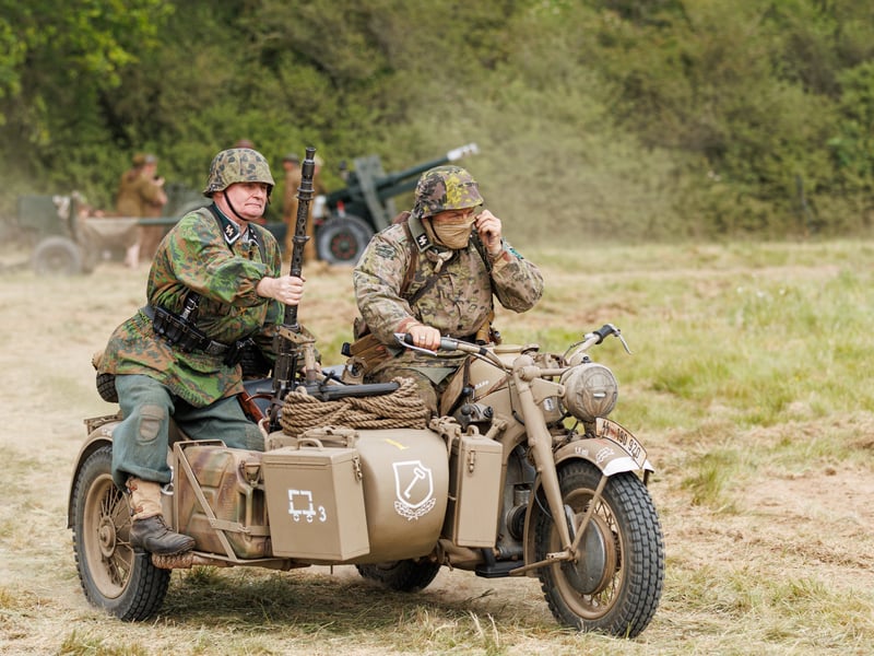 Pictured: Solders during the battle 
Picture: Marcin Jedrysiak