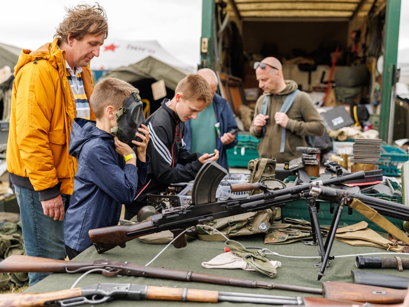 Pictured: Leo and Harley looking at the big Guns 
Picture: Marcin Jedrysiak
