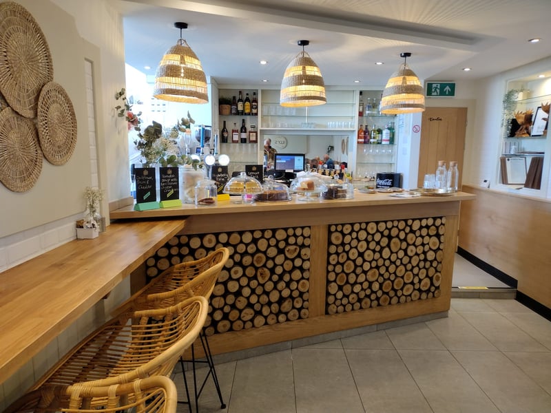 The light and welcoming atmosphere of Illy's Cafe Bistro