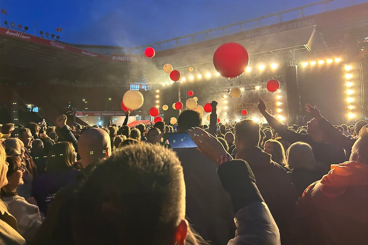 Paul Heaton Sheffield: Fans' delight at Bramall Lane show day after Blades ...
