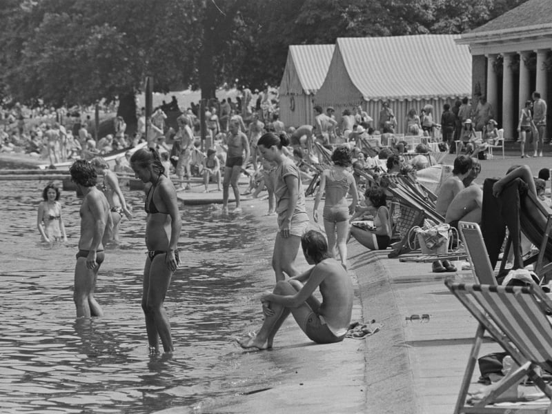 Lidos across the nation were packed as the UK sweltered during the famous heatwave in 1976. People sought any means possible of cooling down as the heatwave peaked between June 23 and July 15 that year.