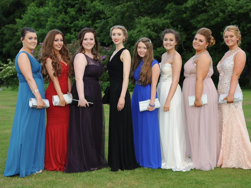 We are hoping this great photo brings back plenty of memories from the 2015 Farringdon prom.