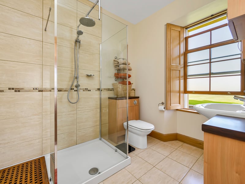 Holborn Head Lighthouse has been sensitively converted in line with its B-listed status, with underfloor heating and extra insulation adding layers of comfort.