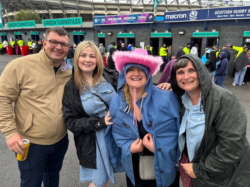 These four fan from West Lothian are regular Robbie followers and their favourite songs include Come Undone, Rock DJ and Monsoon.