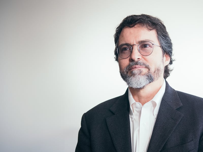 Join Sheikh Hamza Yusuf in a number of engaging talks and conversations across the festival covering topics ranging from Jane Austen and her influence on morals to the Qur'an and modern Islam, including a landmark event exploring compassion and sacred history.