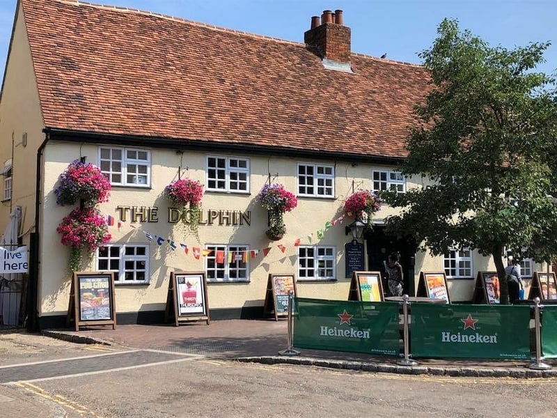 The Dolphin in Newport Pagnell has a 3.9* rating from 154 reviews. A Tripadvisor reviewer said: “I’m a bit fussy with roast dinners but the Dolphin did not disappoint. They changed food items around for me and gave me a slightly smaller portion. It was lovely and no issues with my fussiness. My children loved their food too and their dessert.”