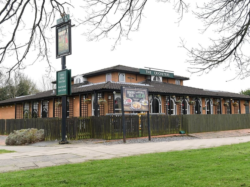 Cricketers in Milton Keynes has a 4.2* rating from 142 reviews. A Tripadvisor reviewer said: “Lovely Christmas dinner, really good service! Staff were quick and friendly. Would recommend and would come back again.”