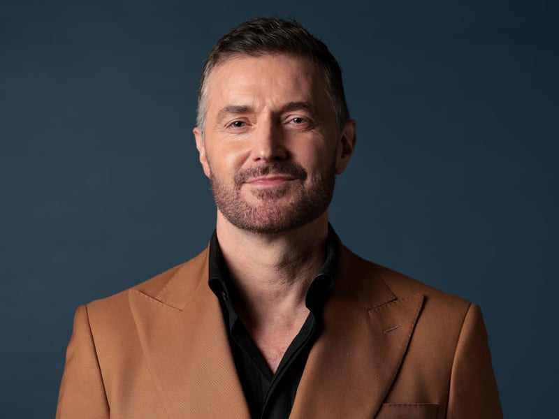 Richard Armitage is famous for his acting roles in the likes of 'Spooks', 'The Hobbit Trilogy' and 'Obsession' - and is also a talented writer, having topped the bestseller chart with debut novel 'Geneva'. He's back in Stirling with his follow-up 'The Cut' and will be chatting to multi award-winning Glasgow author Denise Mina on Saturday, September 13, at 7pm.