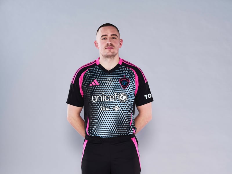 Irish pop star Dermot Kennedy will be playing for the World XI at Soccer Aid 2025.