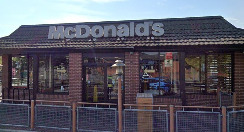 Chadderton - Jardine Way, which is located in Oldham, has 27.61% of one-star ratings. 