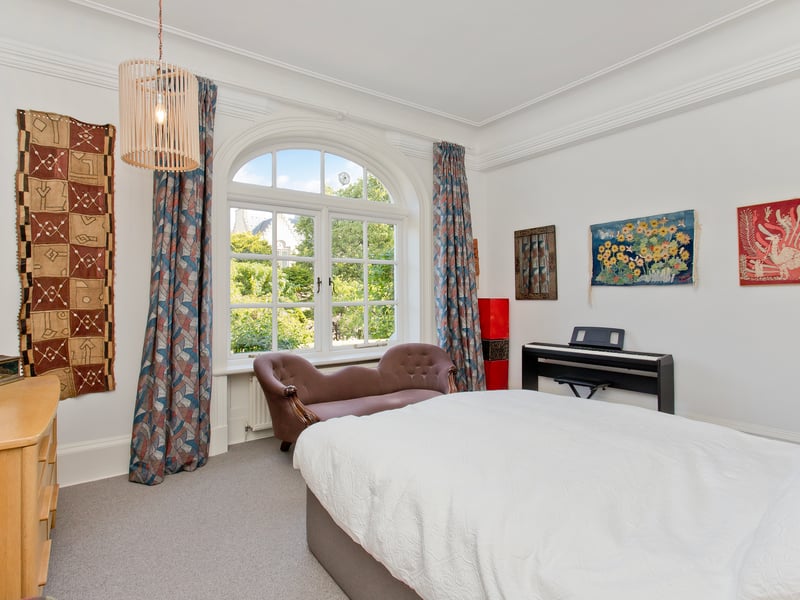 The villa’s three double bedrooms are all airy and well-proportioned, and all three are elegantly presented with tasteful décor and fitted carpets for optimum comfort underfoot. The principal bedroom is supplemented by an en-suite shower room and a walk-in wardrobe.