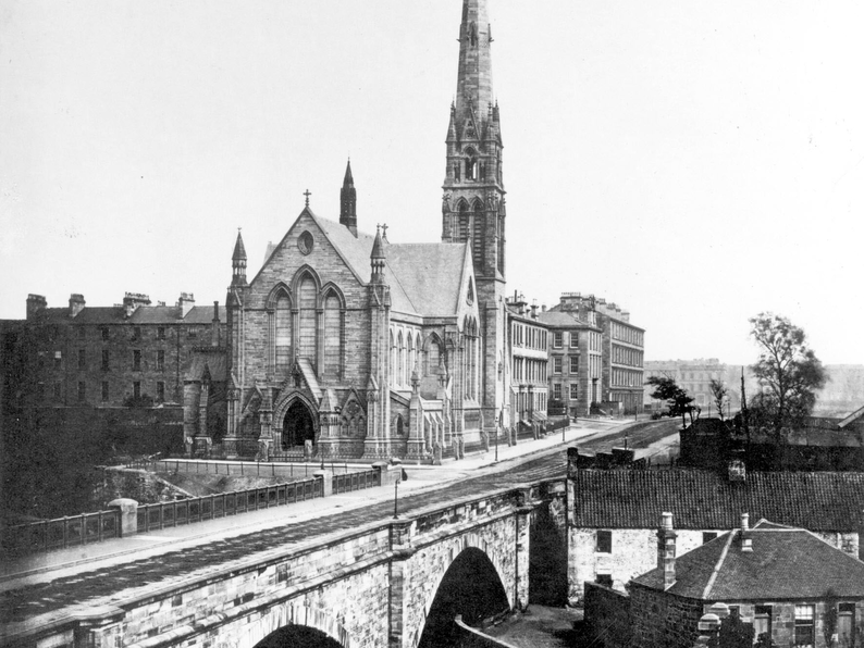 Great Western Rd at Kelvin Bridge, looking east c.1905