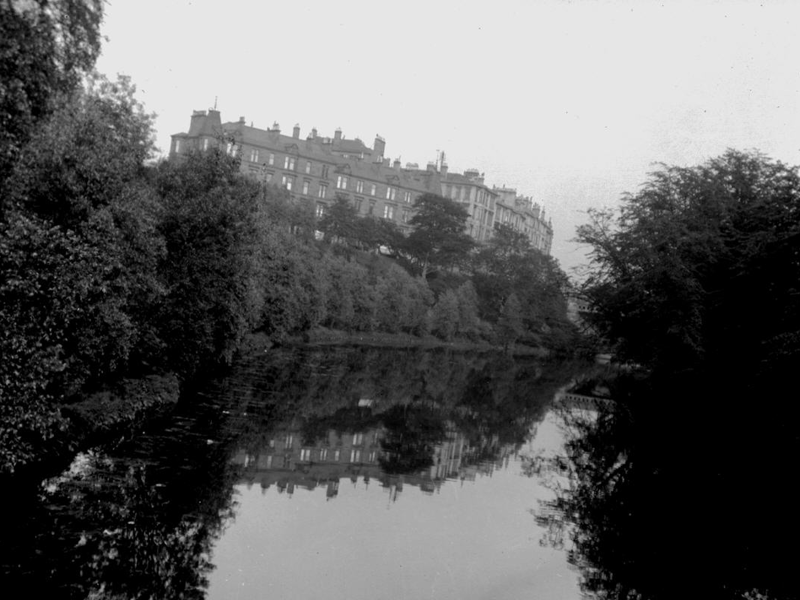 Derby Crescent River Kelvin opposite Derby Cres c. 1920