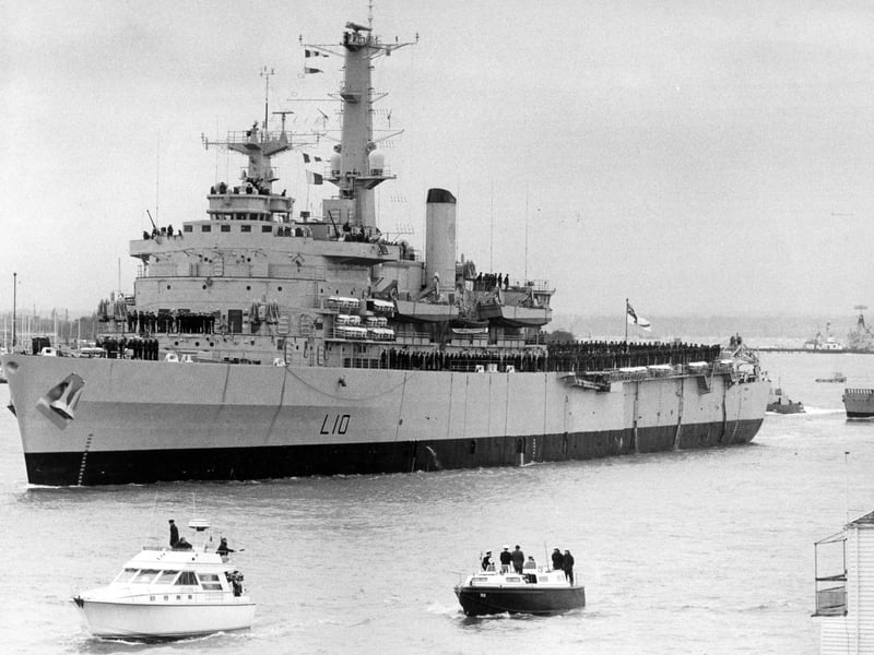 HMS Fearless served as one of two principal amphibious assault ships, deploying her four Landing Craft Vehicle Personnel and Helicopter deck to land Royal Marine Commandos at San Carlos Water. As the amphibious command centre, she housed Commodore Clapp’s headquarters and coordinated beach landings, logistic convoys, and special forces insertions. Despite constant Argentine air attacks, her Seacat missile system successfully defended the fleet. The ship's critical troop deployment and command functions significantly enabled the British land campaign.