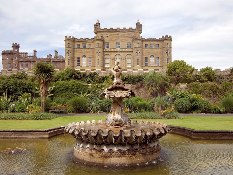 When you see the Duke of Tintagel's castle from the beach, it's actually Culzean Castle, located on the Ayrshire coast. Scenes have also been shot on the castles's terraces and balconies. Meanwhile the castle's Camellia House orangerie was turned into an artist’s retreat. 