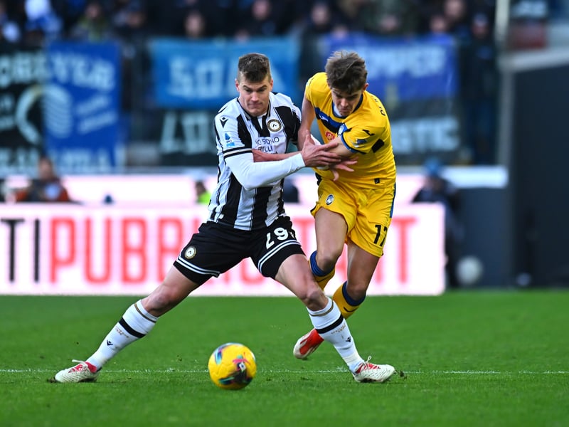 Technically not his natural side, but Bijol is comfortable enough with either foot and experienced playing on the left. He and Rodon should provide an excellent physical presence at the back, albeit attacking set-piece threat is not as good as Pascal Struijk.