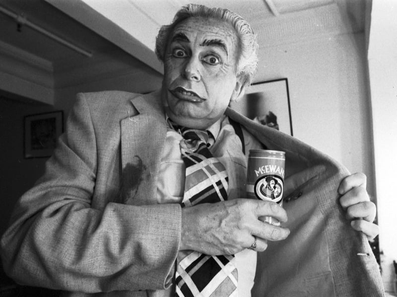 Australian actor Barry Humphries as Australian cultural attache Les Patterson at the Playhouse theatre in Edinburgh, October 1988.