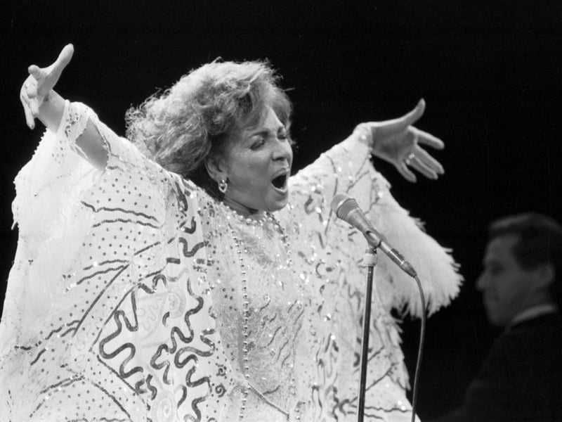 British singer Shirley Bassey on stage at the Playhouse theatre in Edinburgh, October 1989.