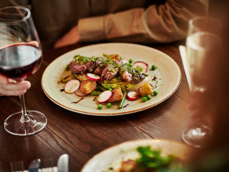 Chef & Brewer are offering a lunch time deal which includes a wide selection of lunch dishes starting from as little as £8. Dishes in the deal include sandwiches such as the 4oz Rump Steak Sandwich. Please visit the Chef & Brewer website for more details.