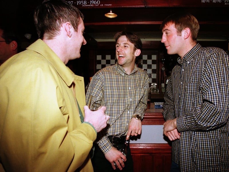 Neil McCann, centre, and Jim Hamilton, right, at Robertson's Bar, Gorgie, in 1998