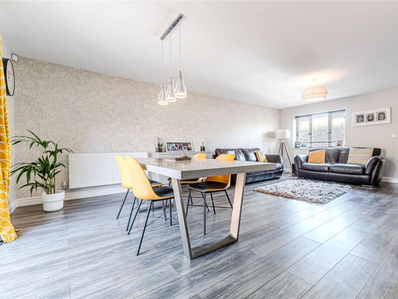 Dining room and lounge