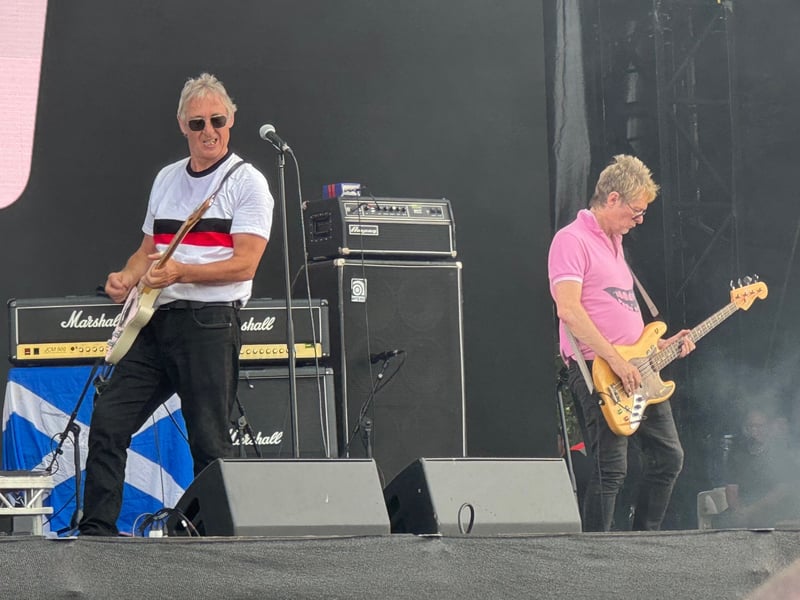 They closed their set with Harmony in My Head, having started with What Do I Get?