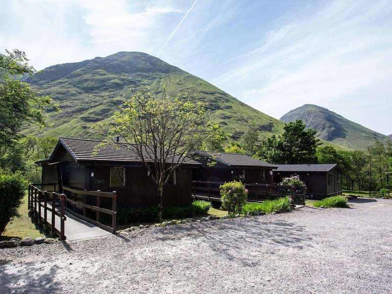 The Clachaig Inn also has accommodation, situated in the scenic landscape of Glen Coe, which has features in blockbuster films including Skyfall.