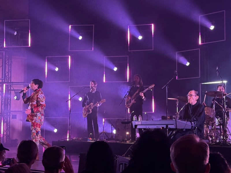 The show was the first one to sell out on their UK tour.
