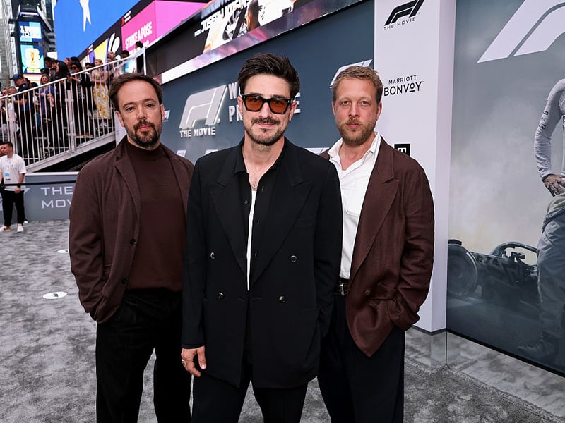 Mumford and Sons are set to bring their anthemic folk-rock sound to the First Direct Bank Arena in Leeds on November 30, 2025, and Sheffield's Utilita Arena on December 5, 2025. Get ready for a powerful performance filled with rousing choruses and their distinctive instrumental flair. 📍 Arena Way, Leeds LS2 8BY/45 Broughton Ln, Sheffield S9 2DF