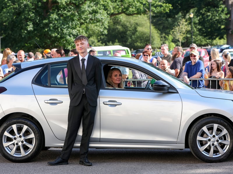 Horndean Technology College has celebrated its prom at Botleigh Grange Hotel. 

Picture: Chris Moorhouse (250625-108)