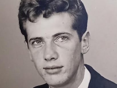 Born Durban, South Africa.
Passed away peacefully at Blackboys, East Sussex aged 85 years. 
Father, grandfather, friend, guide, artist & founding Scientologist. Until the next time old friend: 
 "May your heart always be joyful,
May your song always be sung"

Love Graeme, Sarah, Jack, Emily, Sophie & George.  
Funeral service to take place on Monday, 23rd June 2025 at Wealden Crematorium, Horam, E. Sussex 
at 3pm.
Memorial service to be held on Sunday 27th July at St Hill Chapel, East Grinstead at 3pm.
