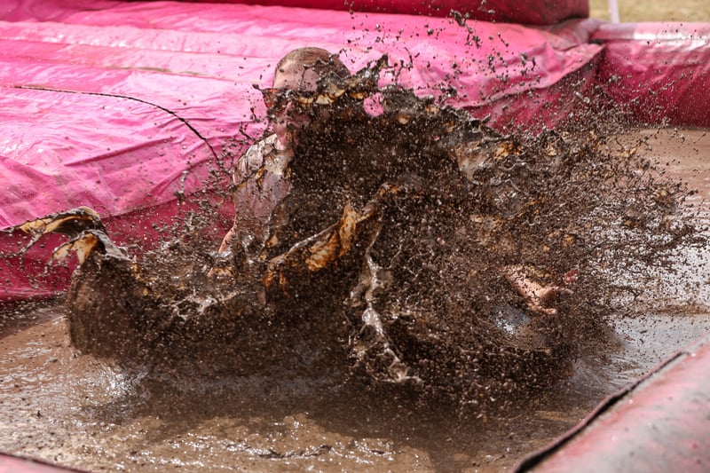 37 fantastically muddy pictures of ‘Pretty Muddy’ fundraisers on ...