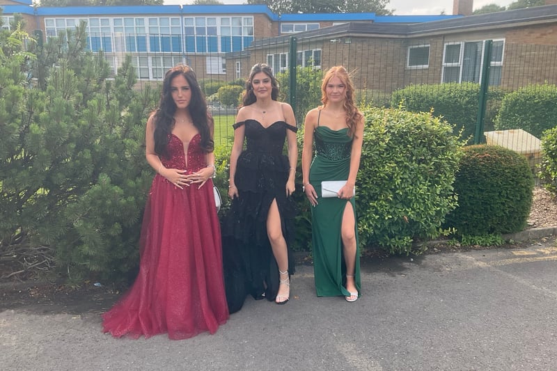 16 Fab Photos From Christ The King Catholic High School s 2025 Prom 16-fab-photos-from-christ-the-king-catholic-high-school-s-2025-prom