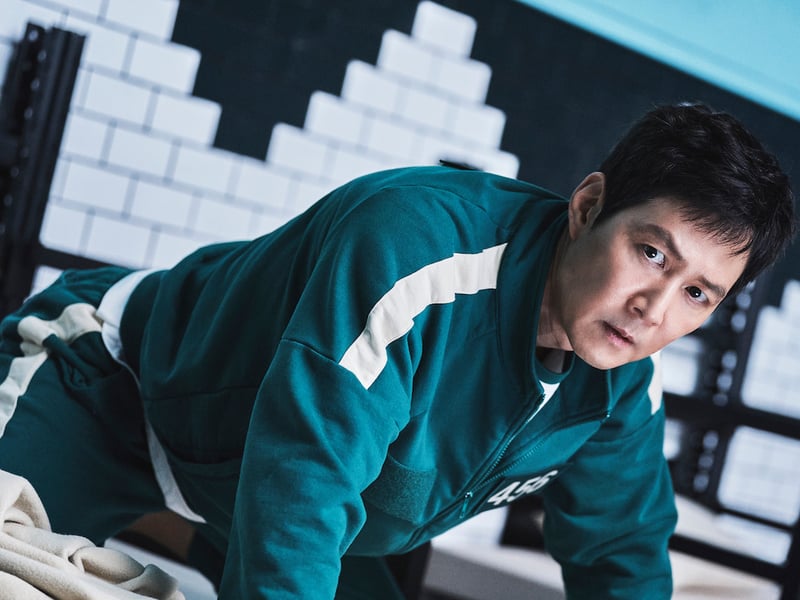 We now enter into the top 10 and it starts with Gi-Hun and the show’s return to the Squid Game. After two episodes, the wait was finally over and it was time for red light, green light once again. 001 has a 7.8 rating on IMDb based on 14,000 reviews from users.