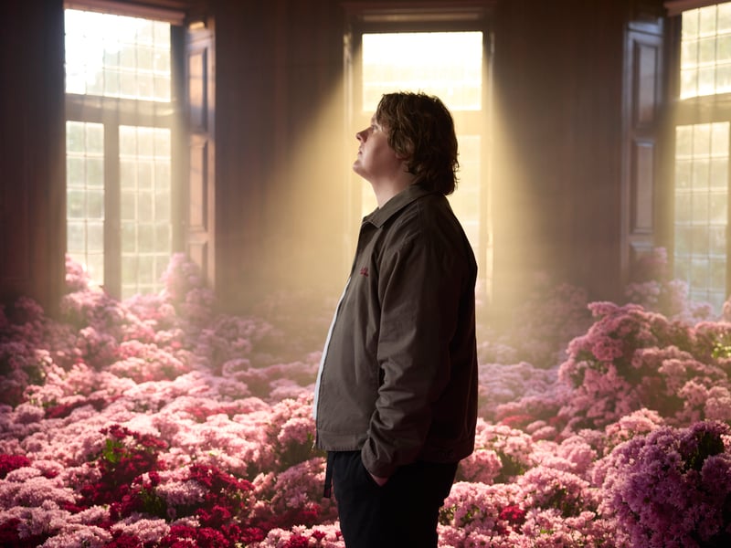 The emotive and humorous Lewis Capaldi is set to perform his powerful ballads and beloved songs at Sheffield's Utilita Arena on September 7, 2025. Prepare for a night of heartfelt lyrics and a truly engaging stage presence. 📍 45 Broughton Ln, Sheffield S9 2DF