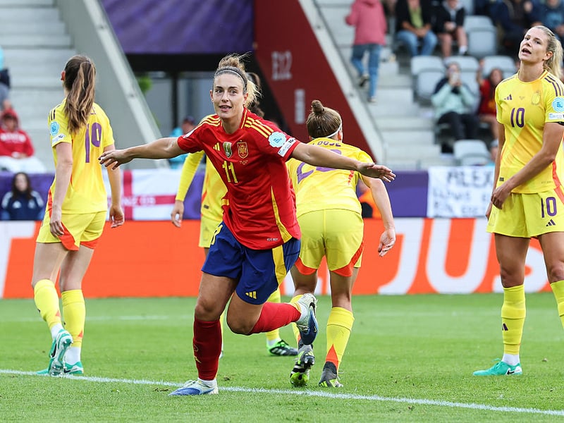 The former Ballon d'Or winner had an outstanding tournament, scoring three goals and assisting another four across her six games played. She ended the tournament with an average rating of 8.12.