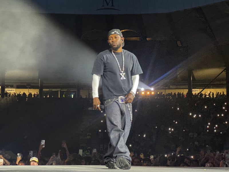 Kendrick takes to the stage for the final act.