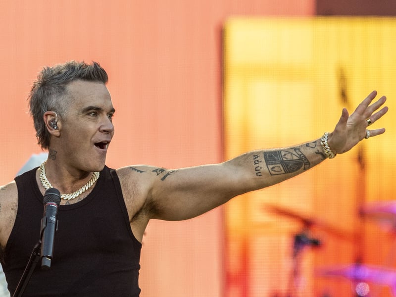 Having kicked off his Britpop tour in Murrayfield Stadium in May, Robbie Williams was estimated to have boosted the local economy by around £23.76 million. The Rock DJ singer’s ticket prices were high, and are thought to have accounted for £7,676,667.
