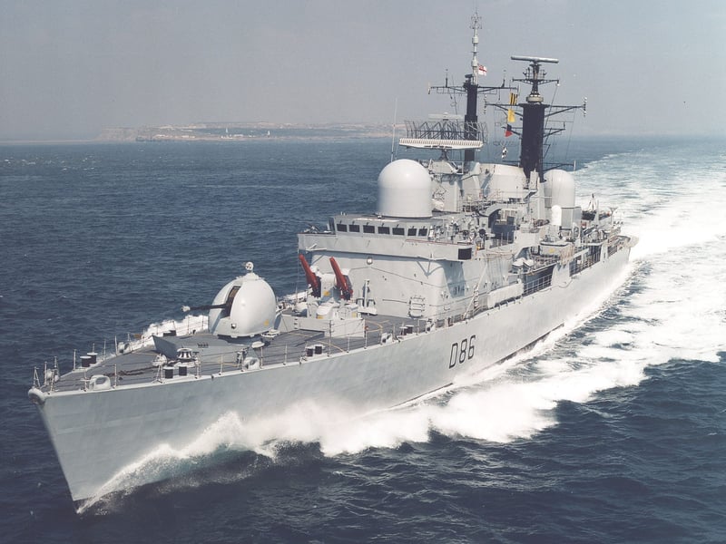 HMS Birmingham, Type 82 destroyer, was decommissioned in Portsmouth in 1999 and was towed to Spain to be scrapped on October 20, 2000. She served in the Persian Gulf, Mediterranean and other parts of the world.