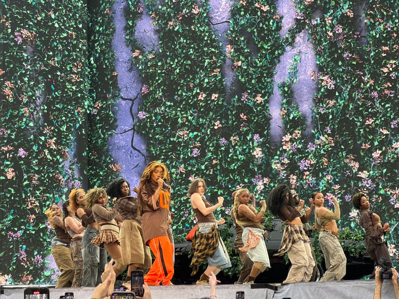 It's SZA's first time in the UK since headlining Glastonbury.