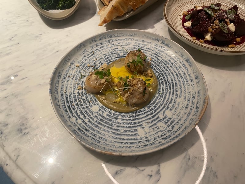 From beef brisket pachanga and hummus kavurma, to king scallops and beetroot tarator, there’s something for everyone to enjoy.