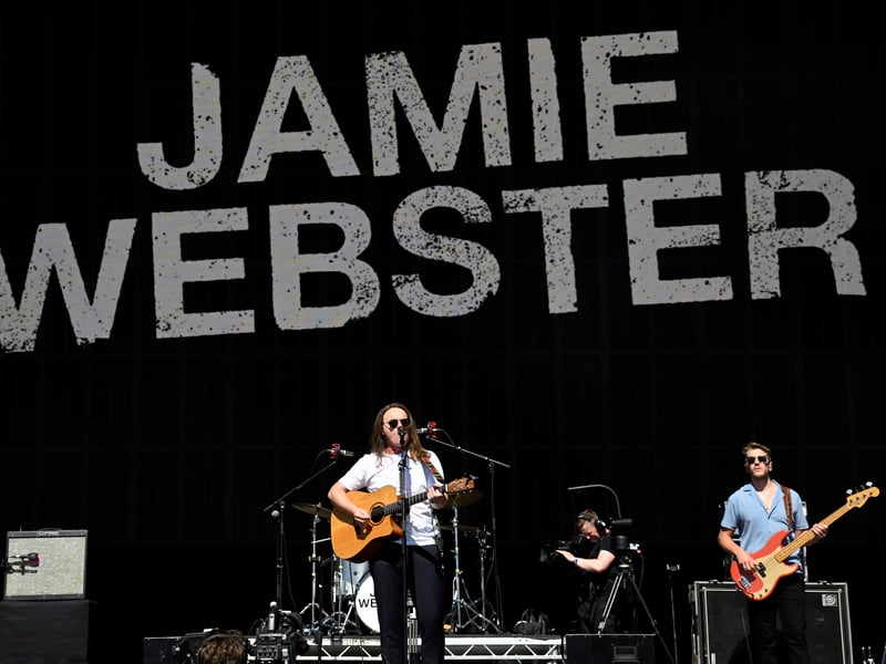 The extreme heat of the day didn't stop fans enjoying the music. 