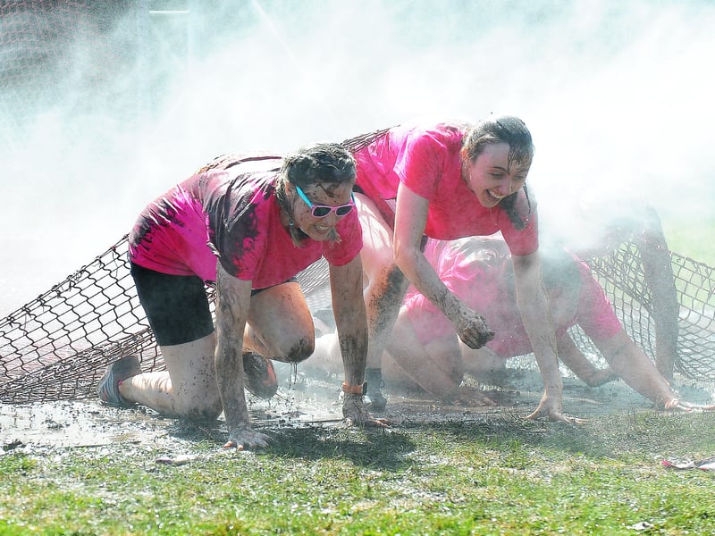 Pretty Muddy contestants.