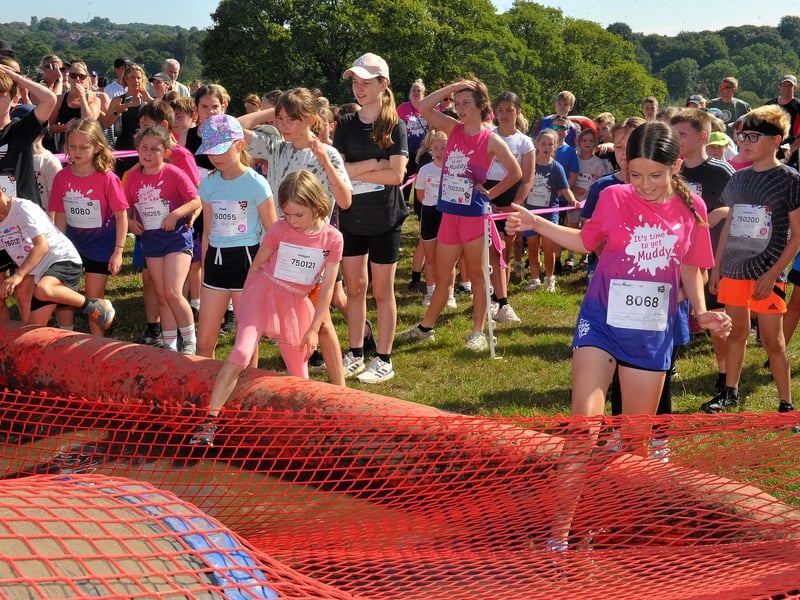 The youngsters ready at the first obstacle.
