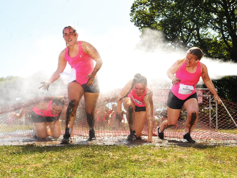 Runners in the Pretty Muddy Race For Life.