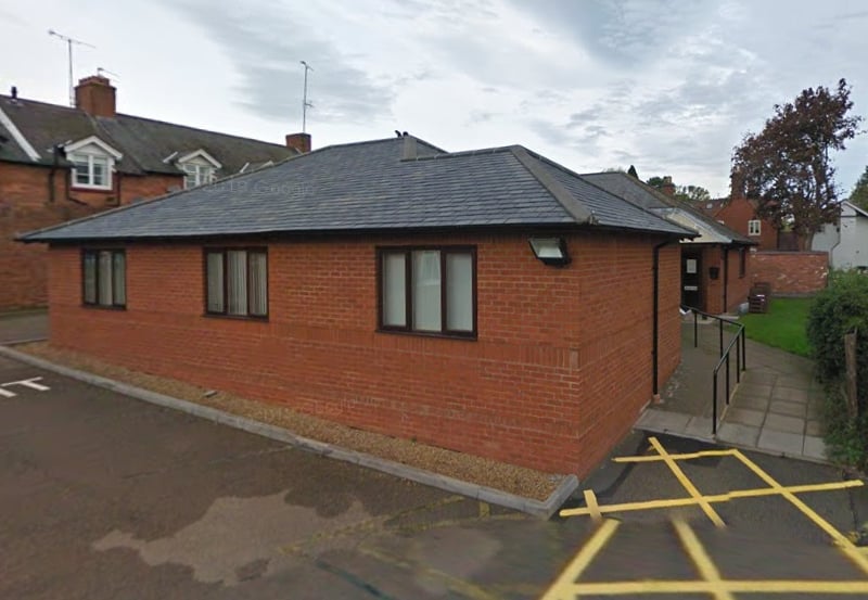 There were 340 survey forms sent out to patients at Hampton Surgery in Hampton in Arden, Solihull. The response rate was 39%, with 131 patients rating their overall experience. Of these, 91% said it was very good and 7% said it was fairly good.