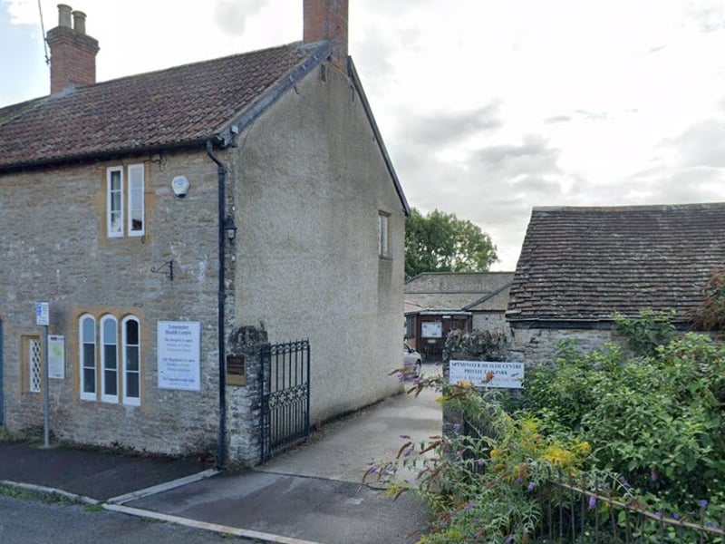 There were 242 survey forms sent out to patients at Yetminster Health Centre in Yetminster, Sherborne. The response rate was 45%, with 108 patients rating their overall experience. Of these, 90% said it was very good and 8% said it was fairly good.