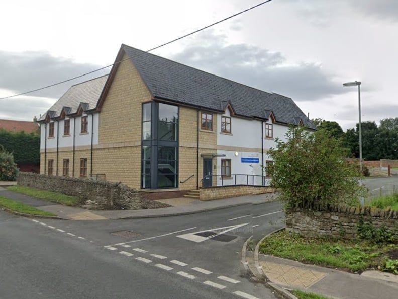 There were 361 survey forms sent out to patients at Evenwood Health Centre in Evenwood, Bishop Auckland. The response rate was 35%, with 125 patients rating their overall experience. Of these, 89% said it was very good and 8% said it was fairly good.