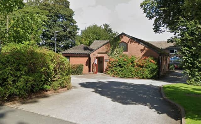 There were 306 survey forms sent out to patients at Longroyde Surgery in Rastrick, Brighouse. The response rate was 33%, with 101 patients rating their overall experience. Of these, 87% said it was very good and 8% said it was fairly good.